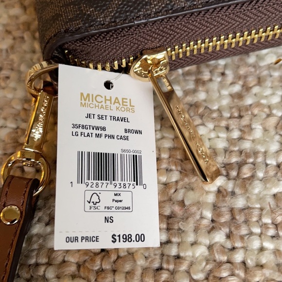 Michael Kors Jet Set Travel LG Flat MF Phone Case - Picture 4 of 16